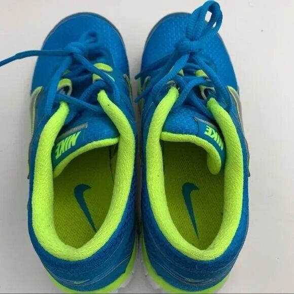 Nike Dual Fusion ST Running Shoe 407847-401 Women Size US 6.5  EU 37.5 UK 4 - Picture 3 of 8